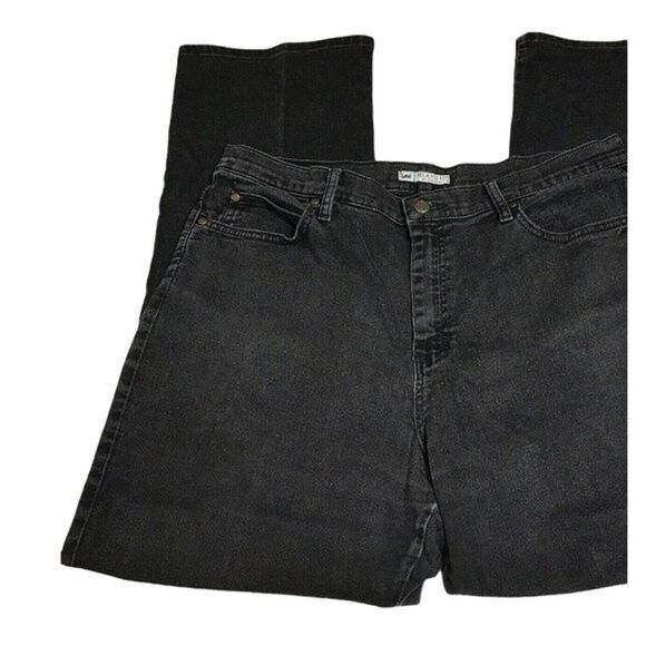 Lee Relaxed Fit Woman's Black Denim Jeans Size 18 Straight Leg 5 Pocket - Picture 9 of 11